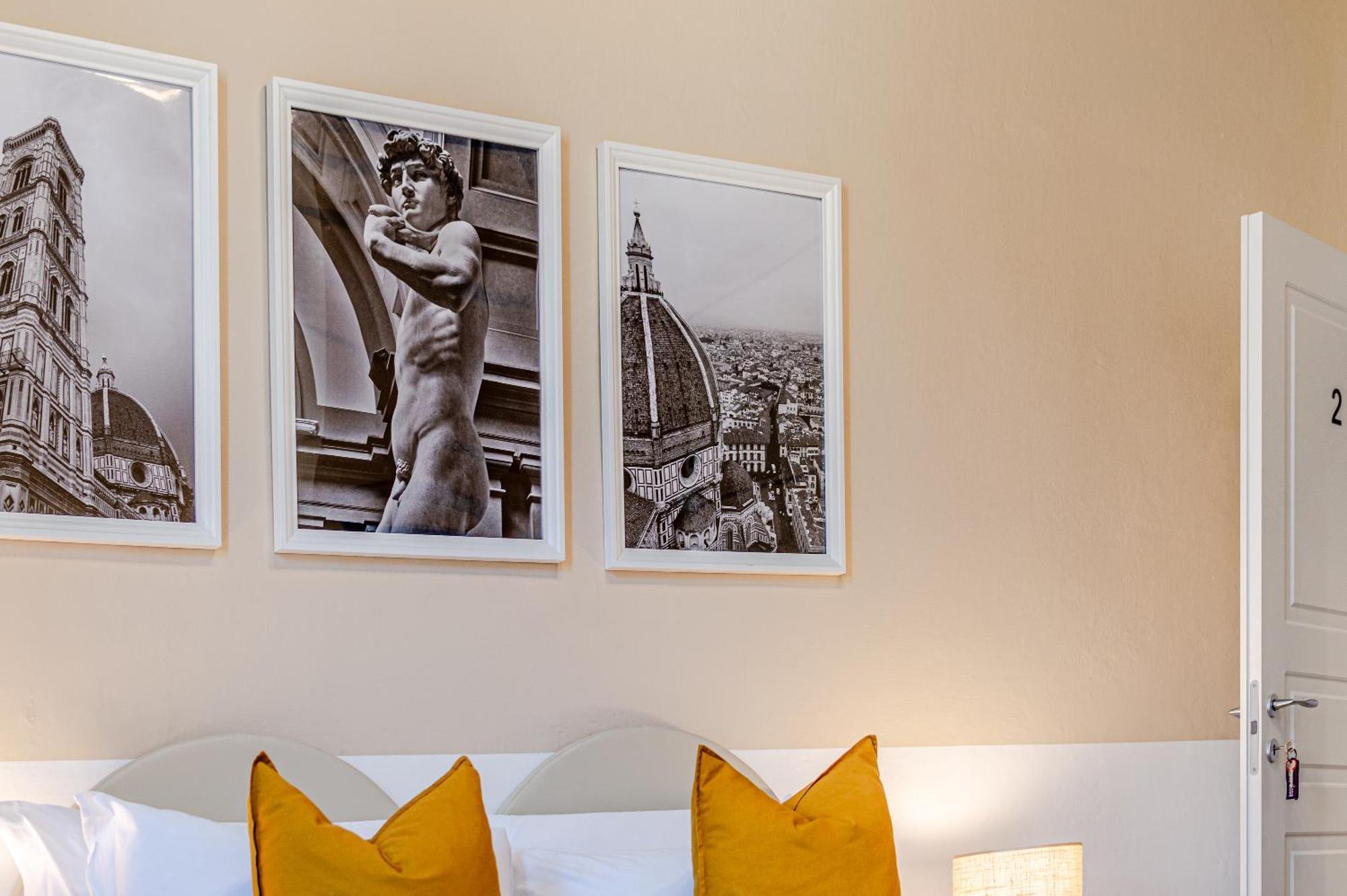 Dany House Bed & Breakfast ฟลอเรนซ์ ภายนอก รูปภาพ